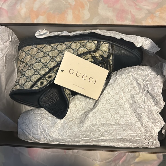 Men’s Gucci GG High Top Sneakers in size 10. Only worn a few times. - Picture 12 of 13